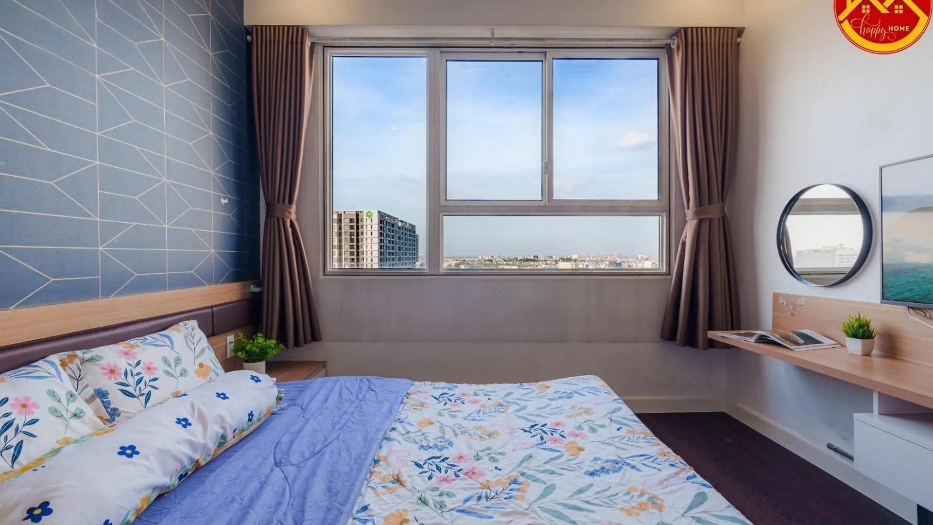Apartment - Near Tsn Airport - 2Br 2Wc - Luxury Ho Chi Minh City
