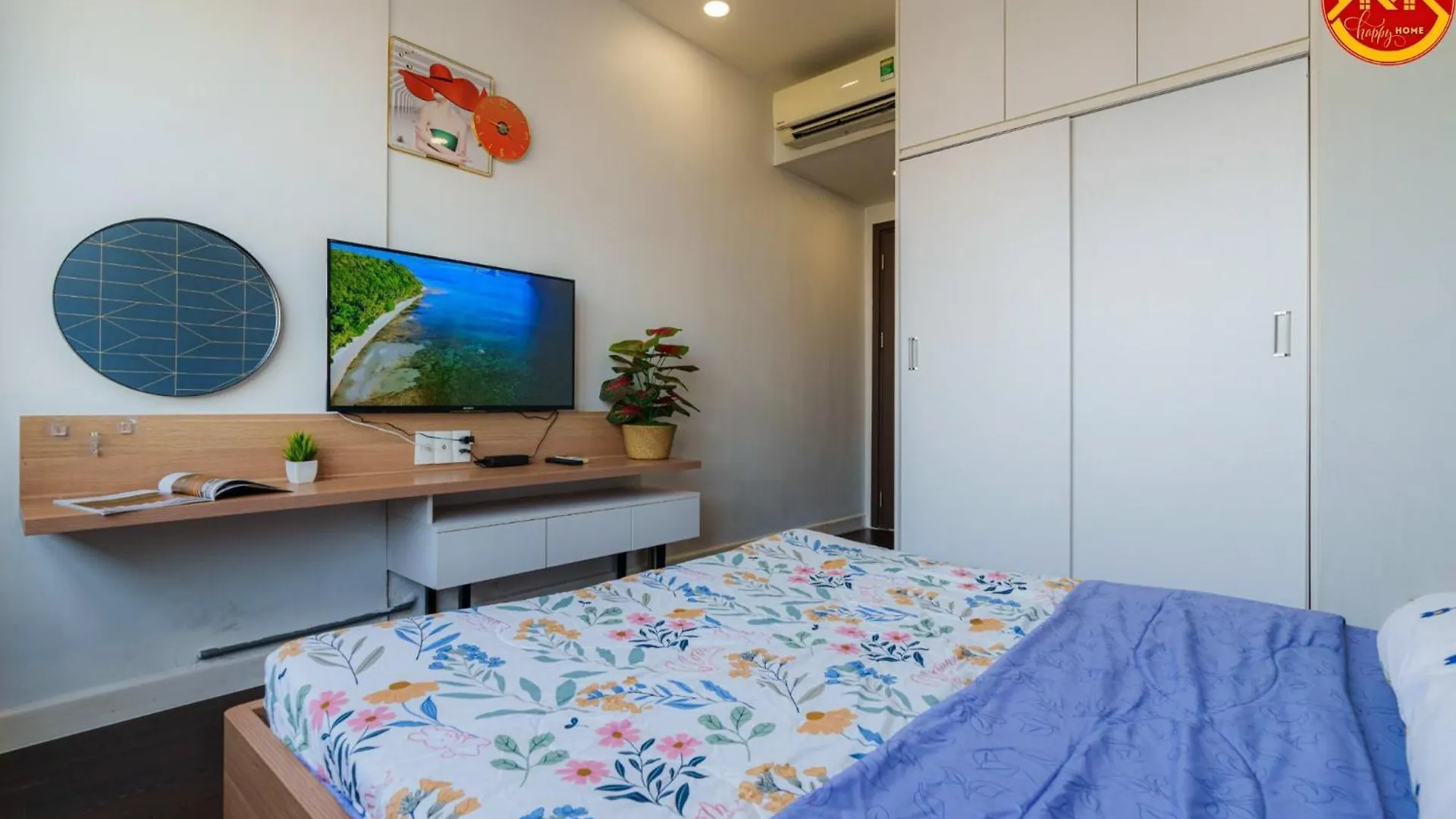 Apartment - Near Tsn Airport - 2Br 2Wc - Luxury Ho Chi Minh City 0*,  Vietnam