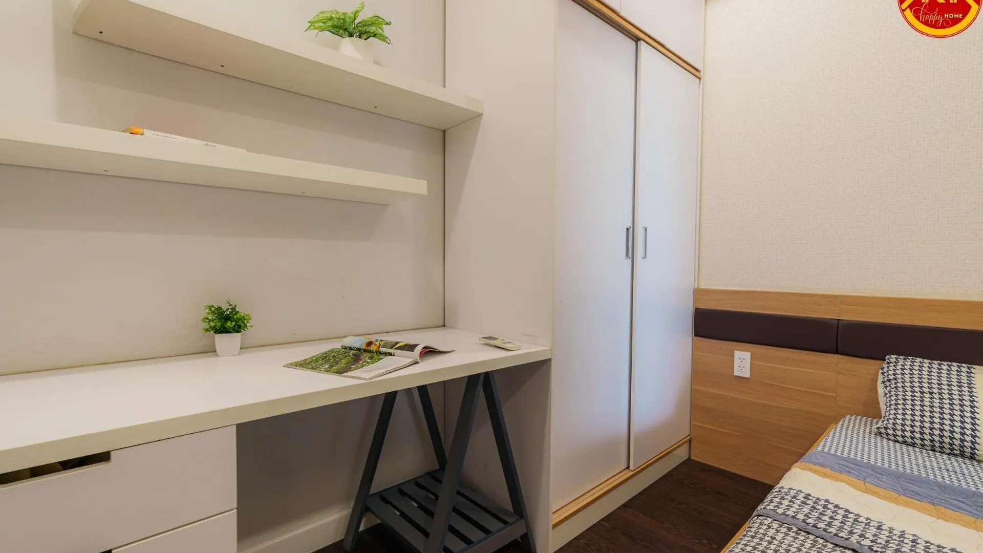 Apartment - Near Tsn Airport - 2Br 2Wc - Luxury Ho Chi Minh City Vietnam